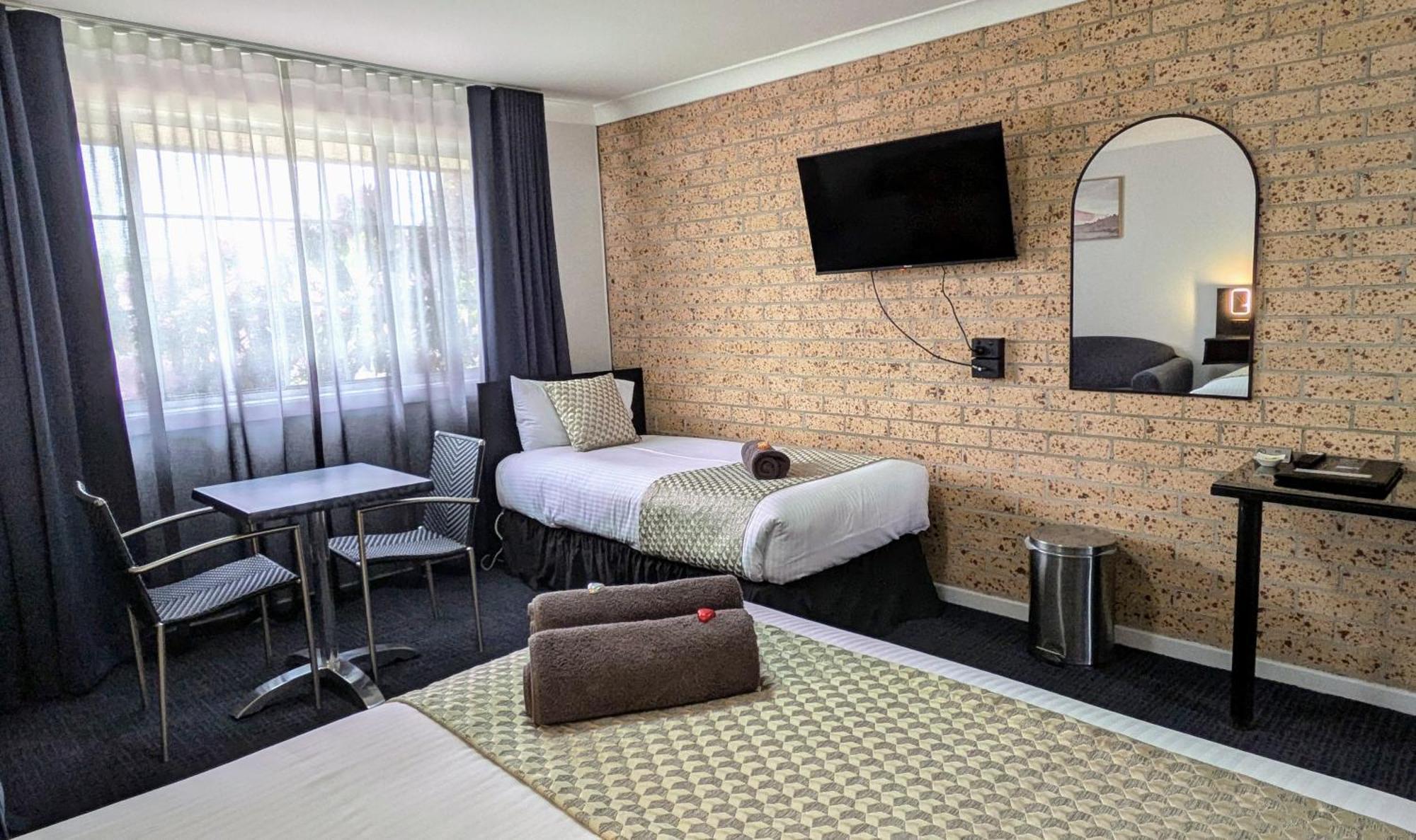 Highlands Motor Inn Oberon Eksteriør billede